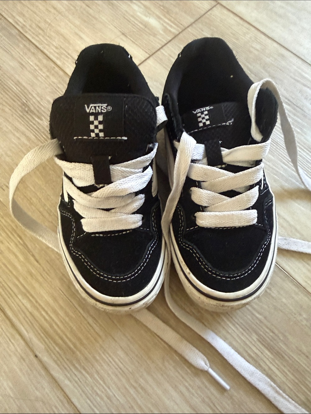 Vans Kids Black and White Low-Top Skate Sneakers